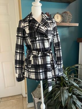 J2 Women’s Black & White Plaid Double-Breasted Belted Pea Coat